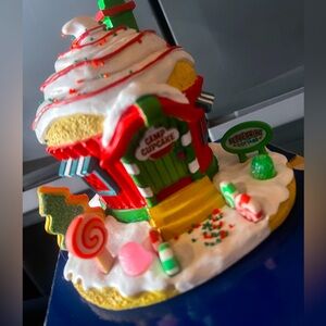 Who Ville cupcake house